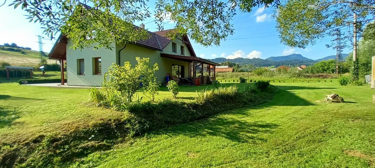 Ubytovanie U Huberta Besenova Bagian luar foto
